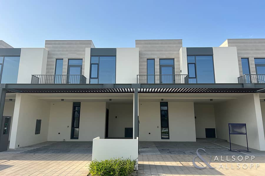 Close to Pool | Brand New | Vacant Close to Pool | Brand New | Vacant