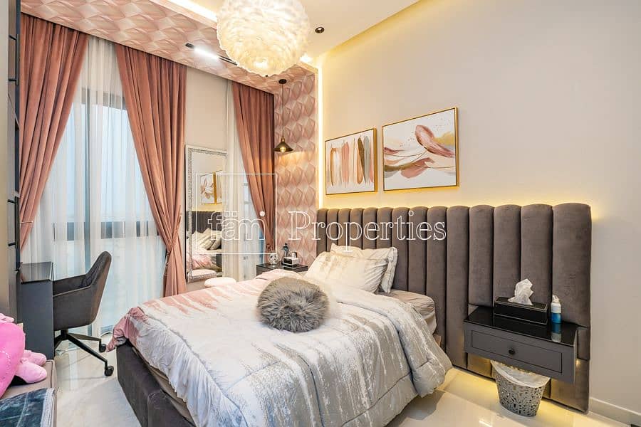 Upgraded | Decorated | Fireplace | The Best Villa - Image 19