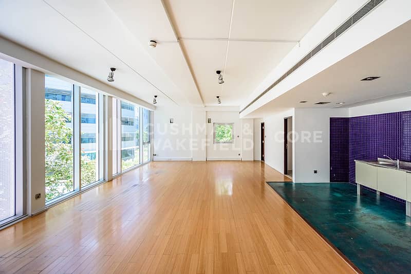 Frezone | Fitted Office | On Low Floor Frezone | Fitted Office | On Low Floor