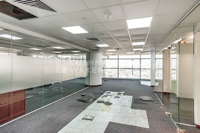 Fitted Office with Partitions | DDA/Tecom Freezone