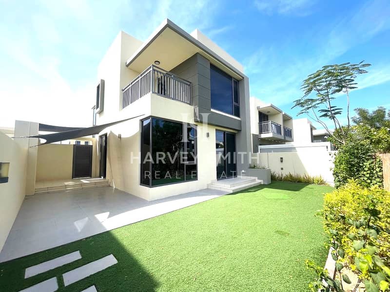 Vacant | Corner Unit | On The Park Vacant | Corner Unit | On The Park