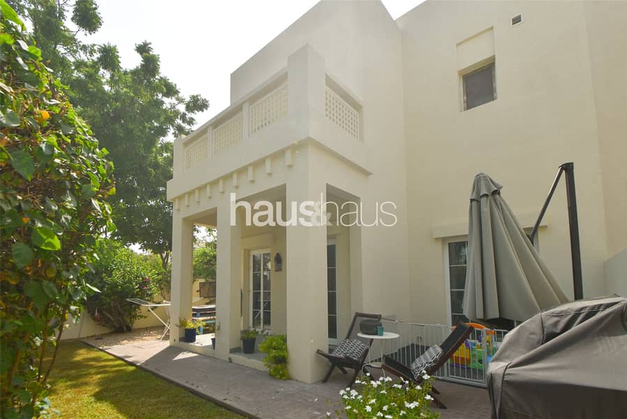 Exclusive | Corner Plot | Fantastic price | CE Exclusive | Corner Plot | Fantastic price | CE