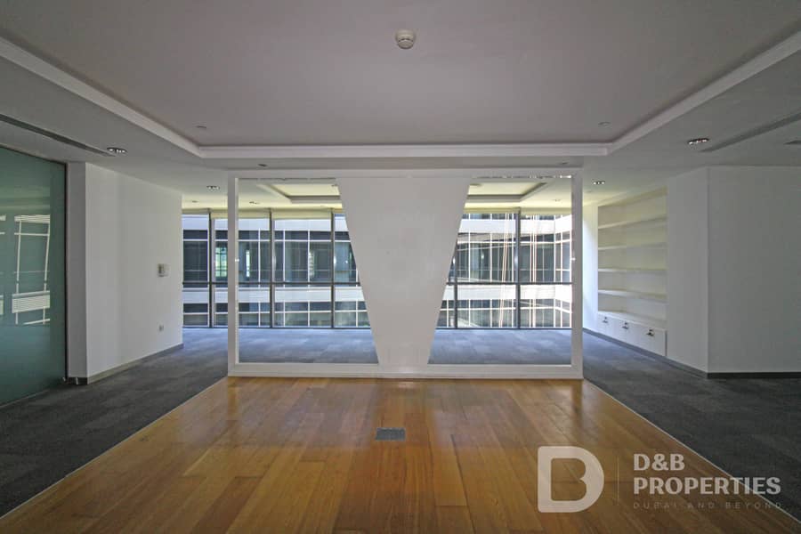 FULL FLOOR | FULLY FITTED - PARTITIONED | READY FULL FLOOR | FULLY FITTED - PARTITIONED | READY