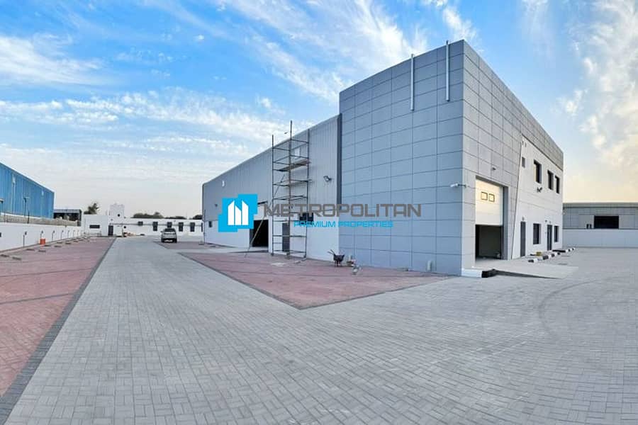 HUGE FACTORY | WITH LABOUR ACCOMODATION HUGE FACTORY | WITH LABOUR ACCOMODATION