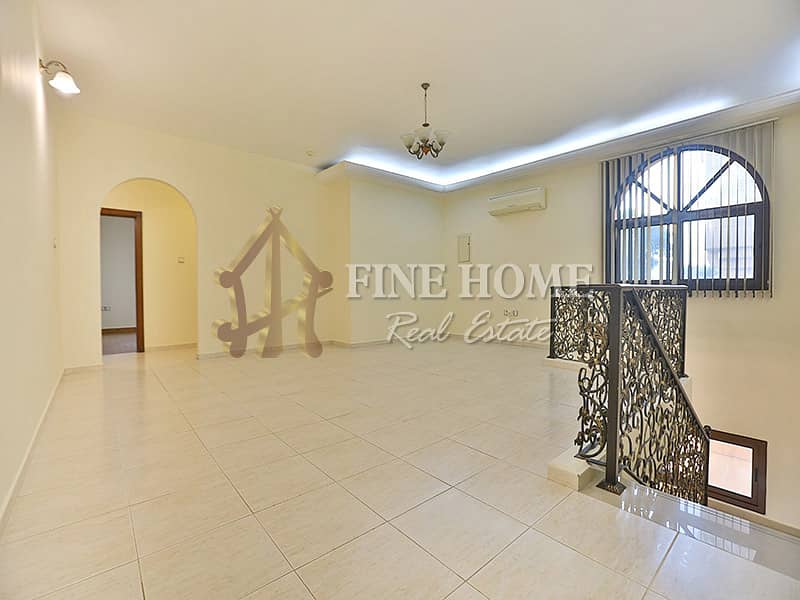 Amazing Location|Villa 4BR w/Maid room |City View Amazing Location|Villa 4BR w/Maid room |City View