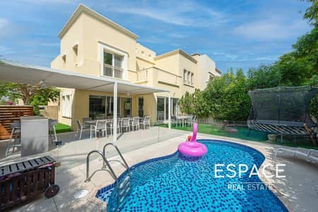 3 Bedroom Villa for Sale in The Springs, Dubai - Exclusive Fully Renovated 1E on the Park