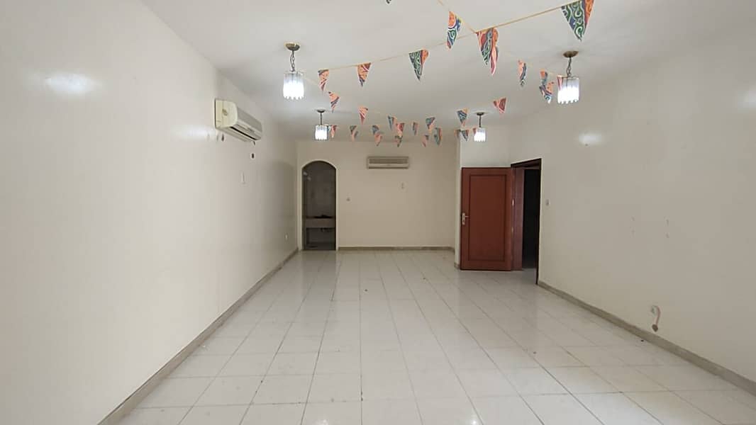 Вилла в Аль Манасир, 5 спален, 125000 AED - 7761945