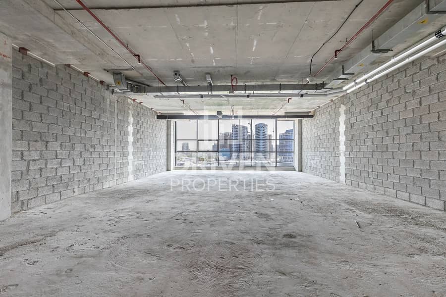 New Building | Half Floor and Canal View New Building | Half Floor and Canal View