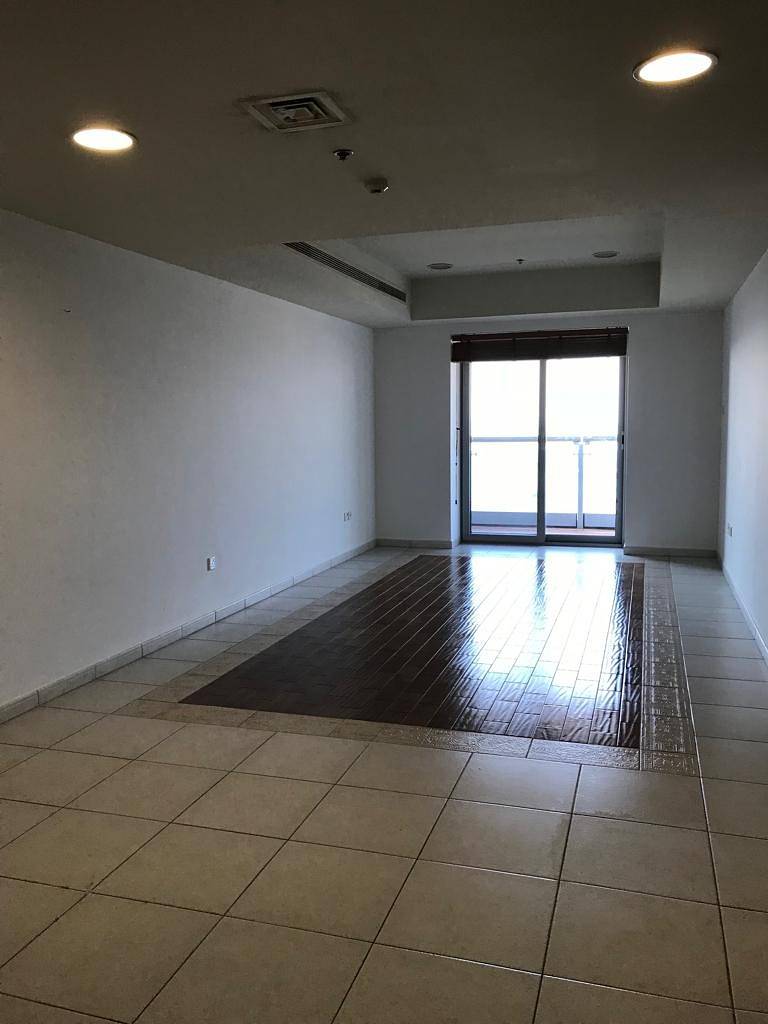 Stunning 2 BR with full sea view | Well Maintained Apartment Stunning 2 BR with full sea view | Well Maintained Apartment