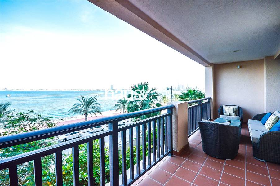 Full sea view| Available now| View today