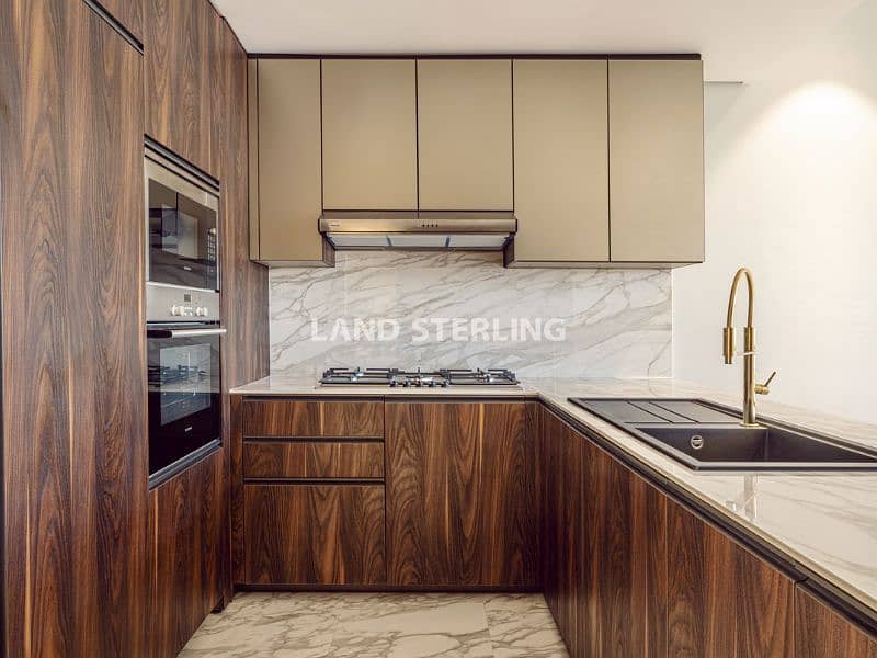 High End Interior | Specious Layout | Prime location High End Interior | Specious Layout | Prime location