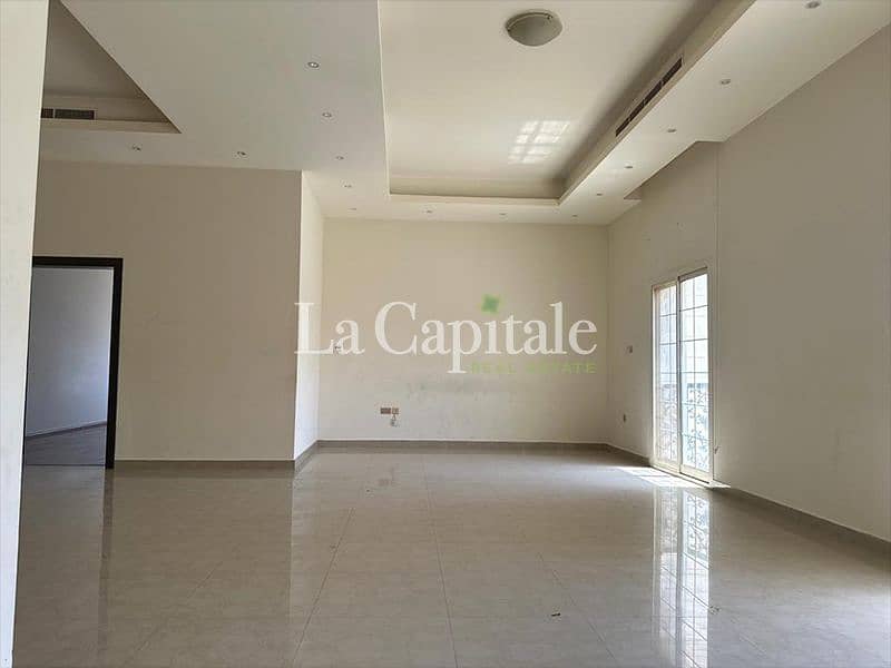 Beautiful 6 BR | Driver Room | Maids Room |Independent Villa Beautiful 6 BR | Driver Room | Maids Room |Independent Villa
