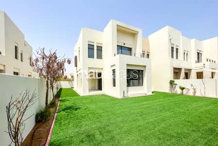 4 Bedroom Villa for Sale in Reem, Dubai - Vacant on Transfer | Large Corner Plot  | Type F
