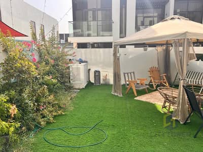 Spacious 3 Bed Townhouse| Fully Furnished