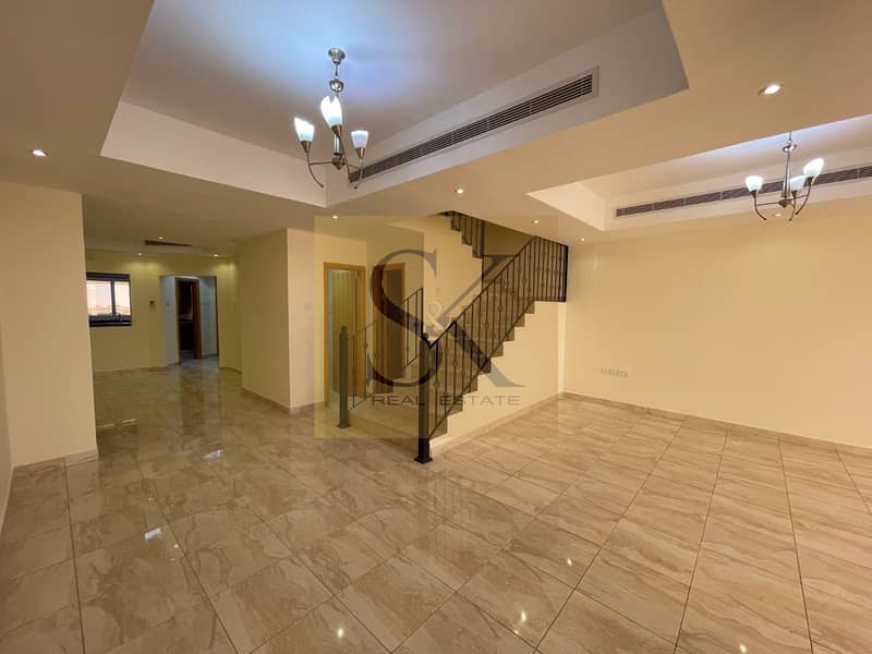 HUGE SIZE 4BHK TOWNHOUSE | JUST 150K HUGE SIZE 4BHK TOWNHOUSE | JUST 150K