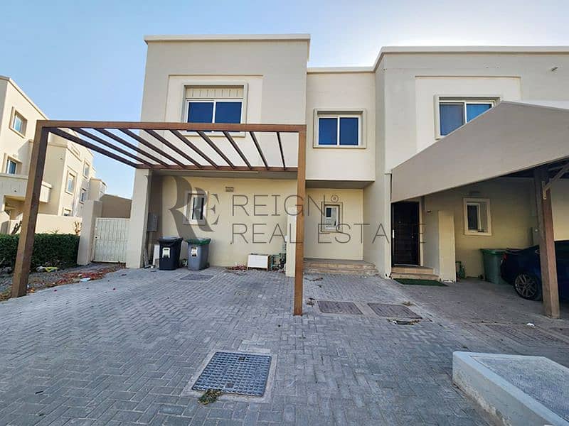4 Bedroom Single Row Villa w/ Private Garden 4 Bedroom Single Row Villa w/ Private Garden