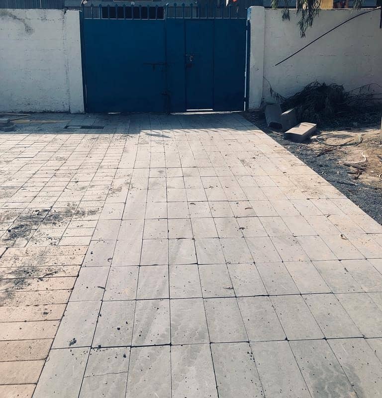 25,000 Sq. Ft // 10 labor Rooms // SEWA-32 KVA// Full Interlocking Flooring // Ideal for scrap Workshops 25,000 Sq. Ft // 10 labor Rooms // SEWA-32 KVA// Full Interlocking Flooring // Ideal for scrap Workshops