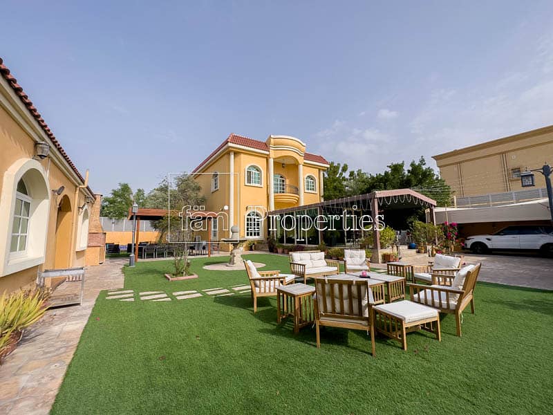 5 Master Bedrooms - External Majlis - Private Pool 5 Master Bedrooms - External Majlis - Private Pool