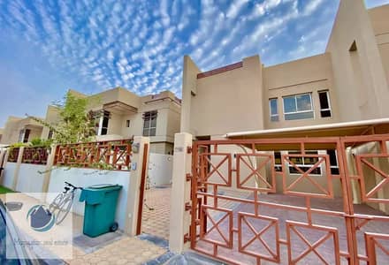 3 Bedroom Villa for Rent in Khalifa City, Abu Dhabi - Gated community/ Inclusive utilities / 3 B/R / Utilities included /Garden