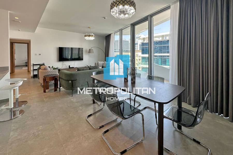 Huge Apt Layout | Fully Furnished | Modern Style Huge Apt Layout | Fully Furnished | Modern Style