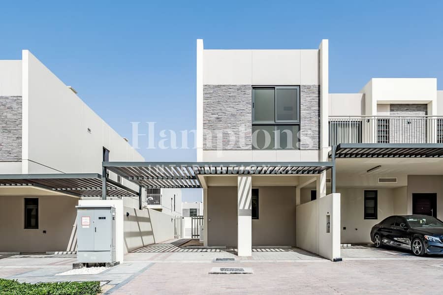 Stunning 3 BR Villa || Motivated Seller Stunning 3 BR Villa || Motivated Seller