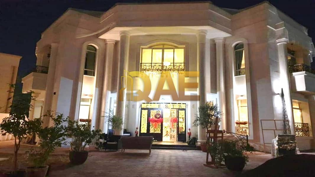 For Sale Luxury 5BR Villa | Maid\'s Room | Garden and Pool | Prime Location For Sale Luxury 5BR Villa | Maid\'s Room | Garden and Pool | Prime Location