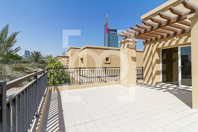 Fully refurbished 4BR villa with private pool| BOOK NOW!