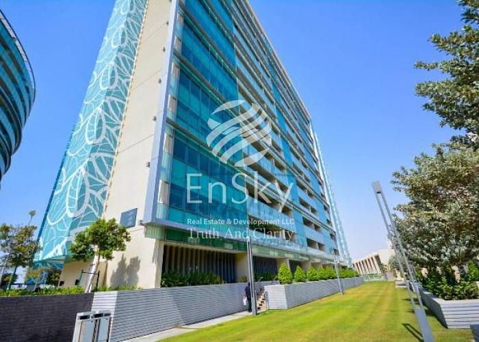 Hot Deal- Spacious 4+M with Excellent water view Hot Deal- Spacious 4+M with Excellent water view