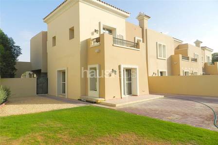 Exclusive Large Plot 3 bed close to pool Exclusive Large Plot 3 bed close to pool