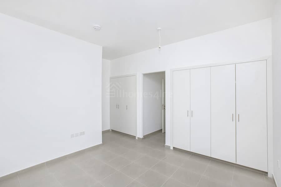 SPACIOUS 3BR | SINGLE ROW | CALL FOR MORE INFO SPACIOUS 3BR | SINGLE ROW | CALL FOR MORE INFO