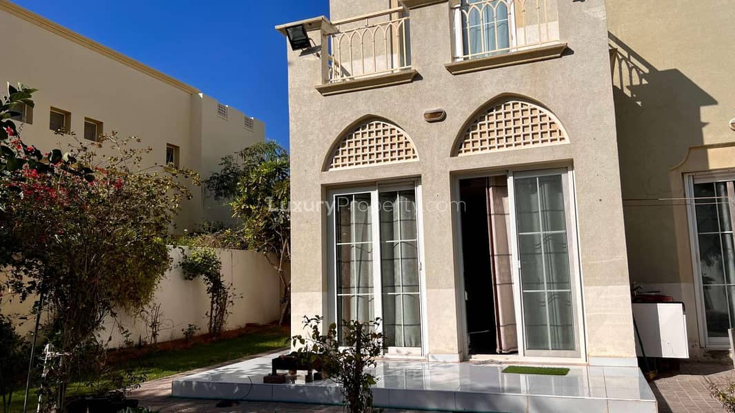 Landscaped Garden | Single Row | View Today Landscaped Garden | Single Row | View Today