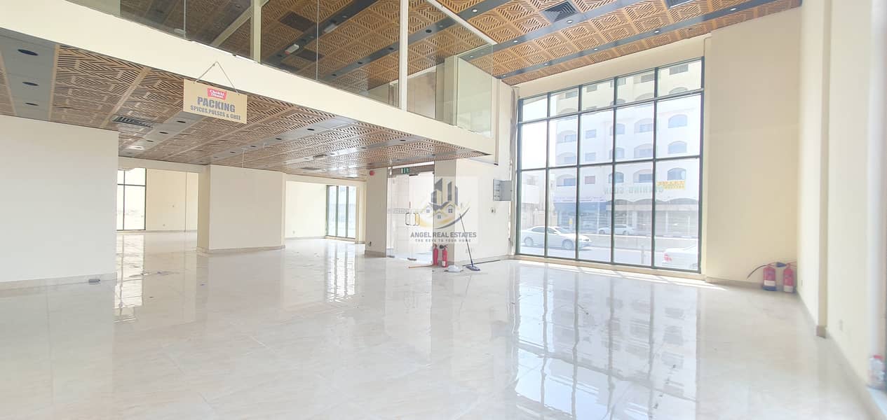 Chiller Free AC !! Very Spacious show Room double portion show Roomust 180k in Abu shagara Chiller Free AC !! Very Spacious show Room double portion show Roomust 180k in Abu shagara