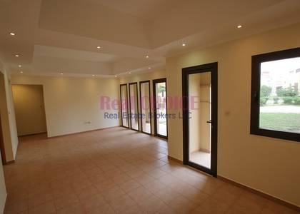 Ground Floor 2BR| No Commission| 12 Chqs Ground Floor 2BR| No Commission| 12 Chqs