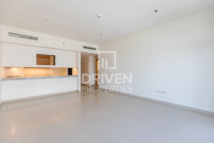 Vacant Now | Boulevard View | Low Floor Vacant Now | Boulevard View | Low Floor