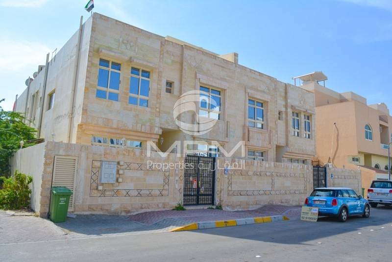 4 Bedroom Villa available | Al Al Karamah