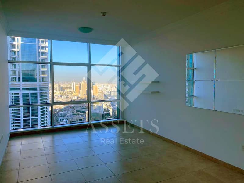 High Floor Unit w/ Sea & Burj Al Arab Views High Floor Unit w/ Sea & Burj Al Arab Views
