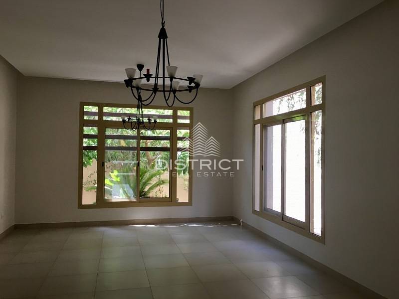 Well Maintained 5BR Villa Pool in Narjis