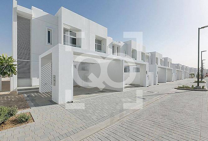 Best Deal for 3 Bedroom Arabella 2 Townhouse in Mudon
