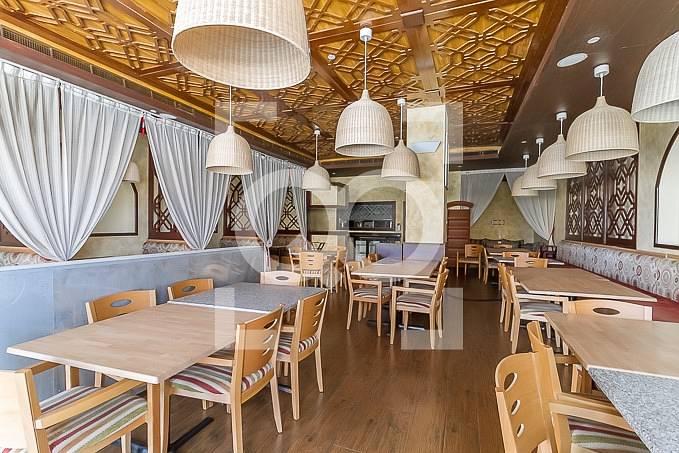 Fully Fitted Restaurant | Best Price | Dubai Marina | Prime Locatio