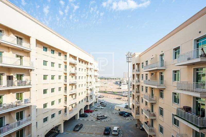 Spacious 1 Bed in Dubailand