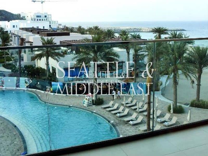 Ultra Modern | 3 Bedroom Apartment | Pool View