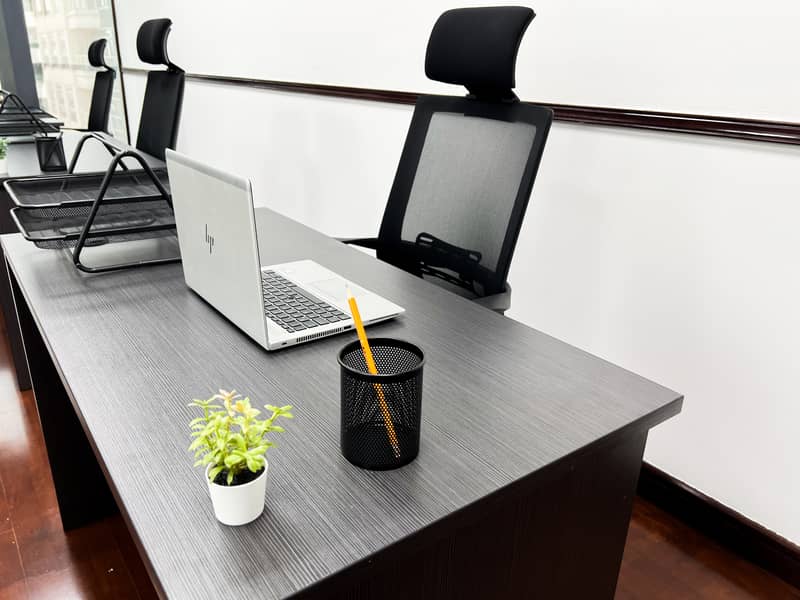 Desk Space with DED Approved Ejari - Open New License - Trade License Renewal - All Inspections Included - Free WiFi And Parking