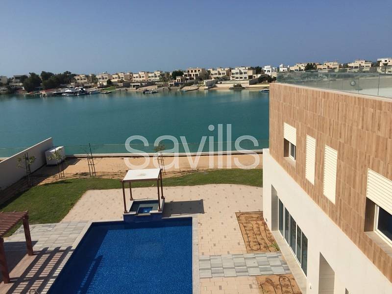 Spectacular 7 bed villa for sale in Marina Sunset Bay