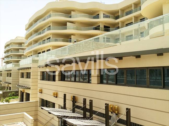 One month free rent for a spacious One bedroom apartment in Amwaj 1, chiller fee