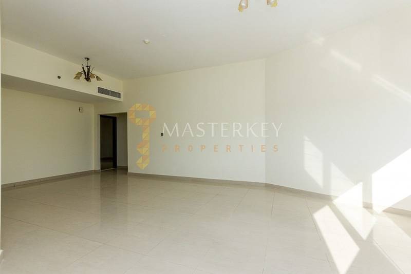 Awesome 2 bedroom with  Sheikh Zayed  Road View