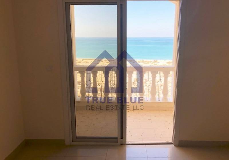 NEW LISTING - outstanding full sea view one bedroom