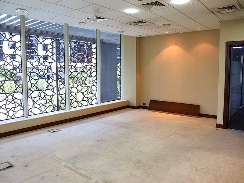 FREEHOLD | FITTED OFFICE | NEARBY METRO