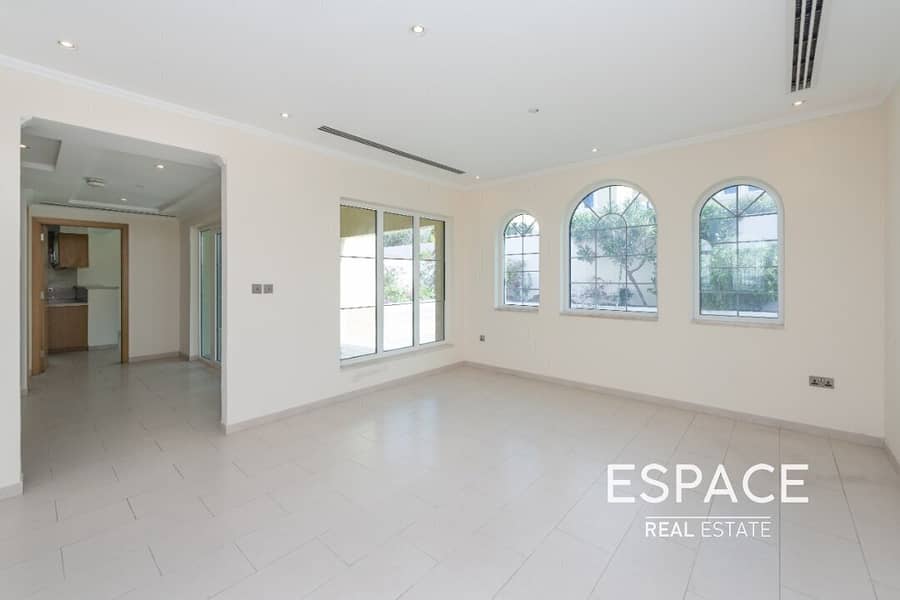 Well Kept | Spacious | Singe Row