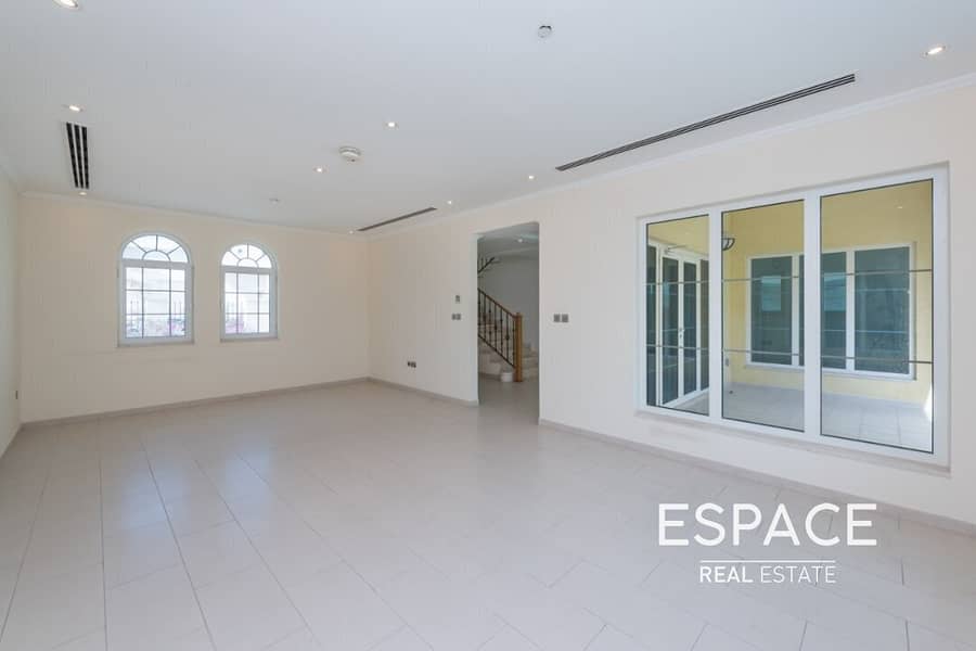 Well Kept | Spacious | Singe Row