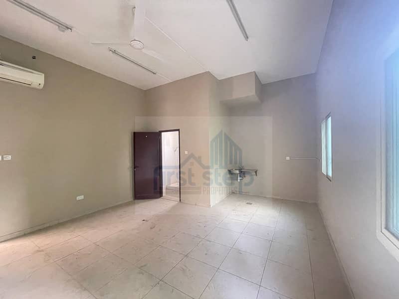 سكن عمال في مجمع دبي للاستثمار 1،مجمع دبي للاستثمار 11 غرف 4100000 درهم - 7006887 سكن عمال في مجمع دبي للاستثمار 1،مجمع دبي للاستثمار 11 غرف 4100000 درهم - 7006887